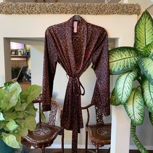 Savage Fenty Short Cheetah Robe